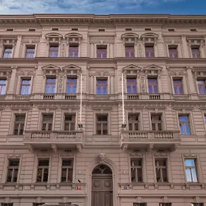 Hotel apartamentowy Rimska 14